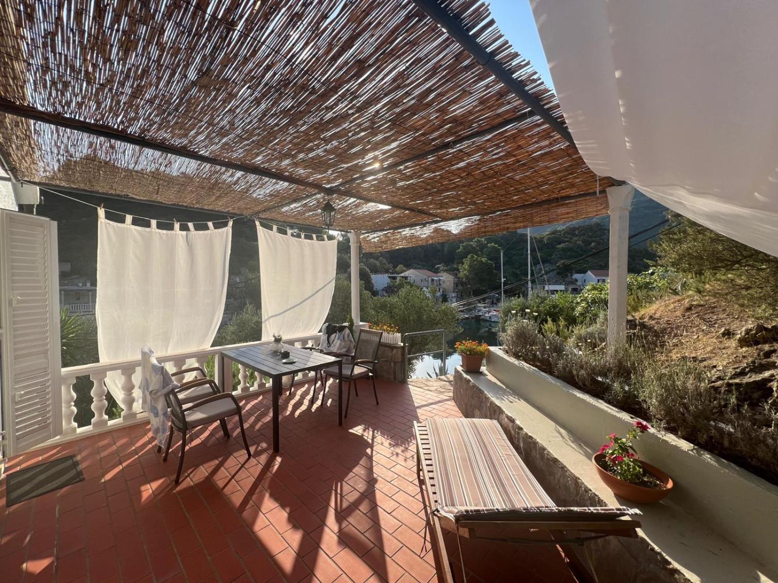 Apartment Nadine Mljet Mit Meerblick Okuklje Εξωτερικό φωτογραφία